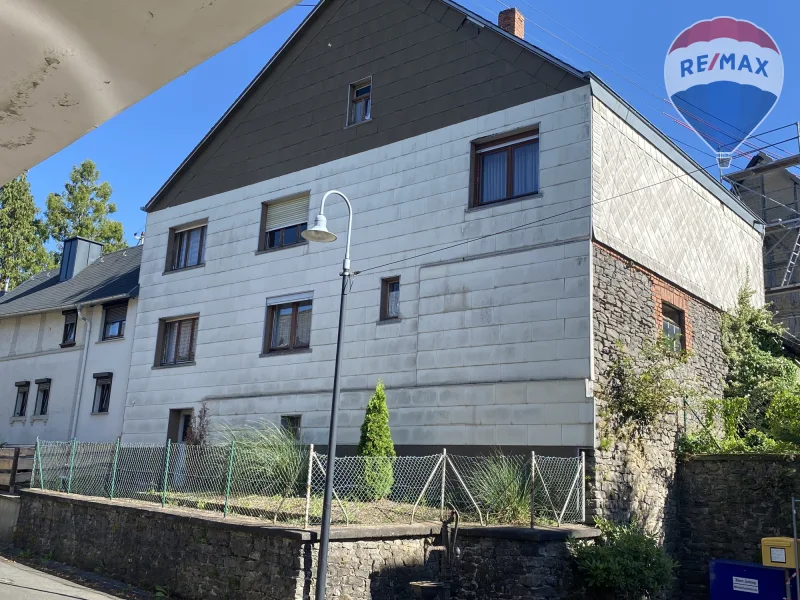 1.Hau mit Vorgartens - Haus kaufen in Molsberg - Handwerker aufgepasst! Schaffen Sie sich ein neues Zuhause!