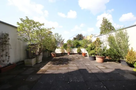 IHRE DACHTERRASSE - Wohnung kaufen in Darmstadt - MAISONETTE mit großer Dachterrasse