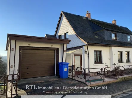 Außenansicht  - Haus kaufen in Rosenthal am Rennsteig - Blick ins Saaletal