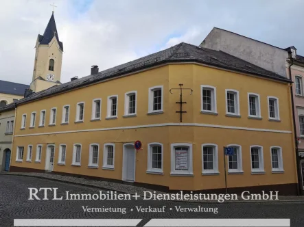 Außenansicht - Wohnung mieten in Bad Lobenstein - Zentrumsnah wohnen 
