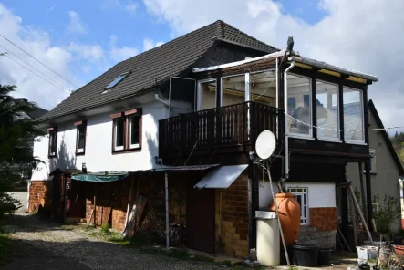Ansicht - Haus kaufen in Bad Lobenstein - Handwerkerhaus mit Ausblick 