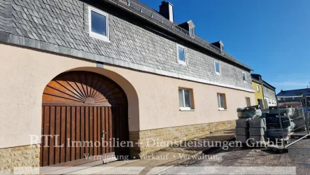 Außenbild  - Haus kaufen in Gefell - Viel Platz mitten im Ort- ehemaliges Bauernhaus 