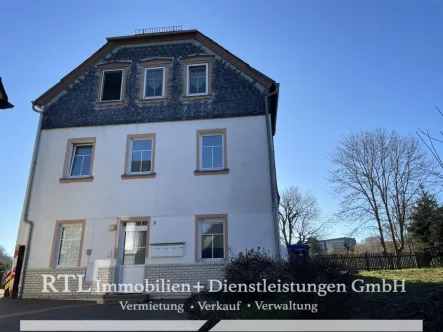 Außenansicht - Wohnung mieten in Wurzbach - (A1490) Geräumige Dachgeschosswohnung zur Miete! 