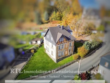 Ansicht - Haus kaufen in Rosenthal am Rennsteig - Einfamilienhaus in ruhiger Lage!