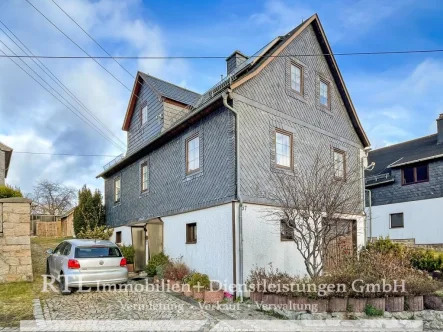 Ansicht - Haus kaufen in Wurzbach - gemütliches Einfamilienhaus mit Garten und Garage 