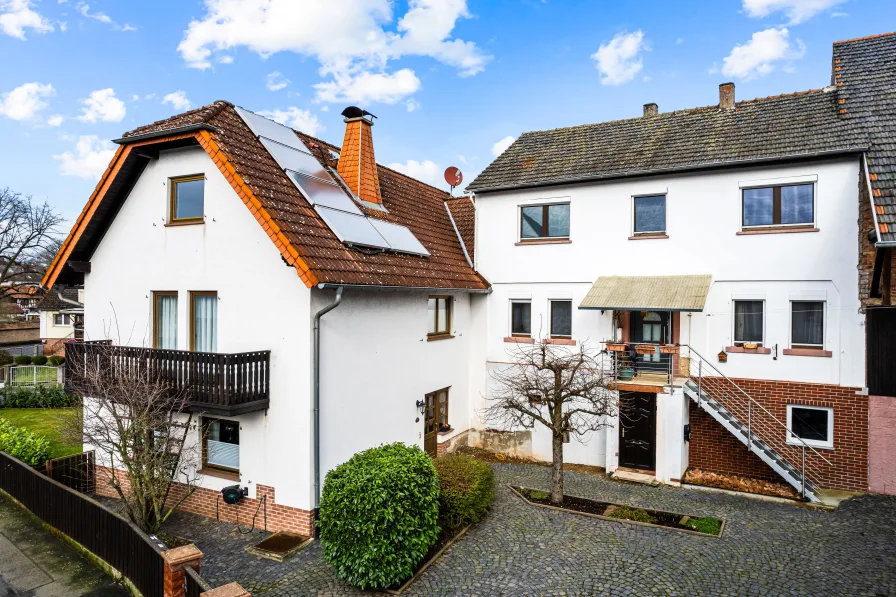 Drohnenblick - Haus kaufen in Büdingen - **Gepflegtes Wohnhaus mit Nebengebäude und Scheune mit Ausbaureserven**