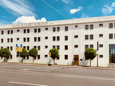 Ansicht West - Büro/Praxis kaufen in Gelnhausen - **Rendite-Objekt in Bestlage / Stadtzentrum Gelnhausen Gebäude 1805**