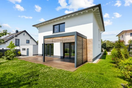 Garten - Haus kaufen in Gründau-Lieblos - **Neuwertige energetisch moderne Stadtvilla in ruhiger Lage von Gründau-- sofort bezugsfertig**