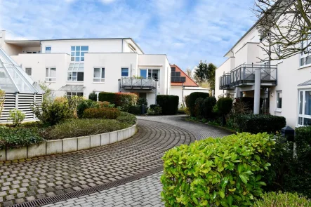  - Wohnung kaufen in Darmstadt-Eberstadt - **RESERVIERT** Schicke 2-Zimmer-Wohnung mit Terrasse und Pkw-Stellplatz, in zentraler und ruhiger Lage von Darmstadt-Eberstadt!