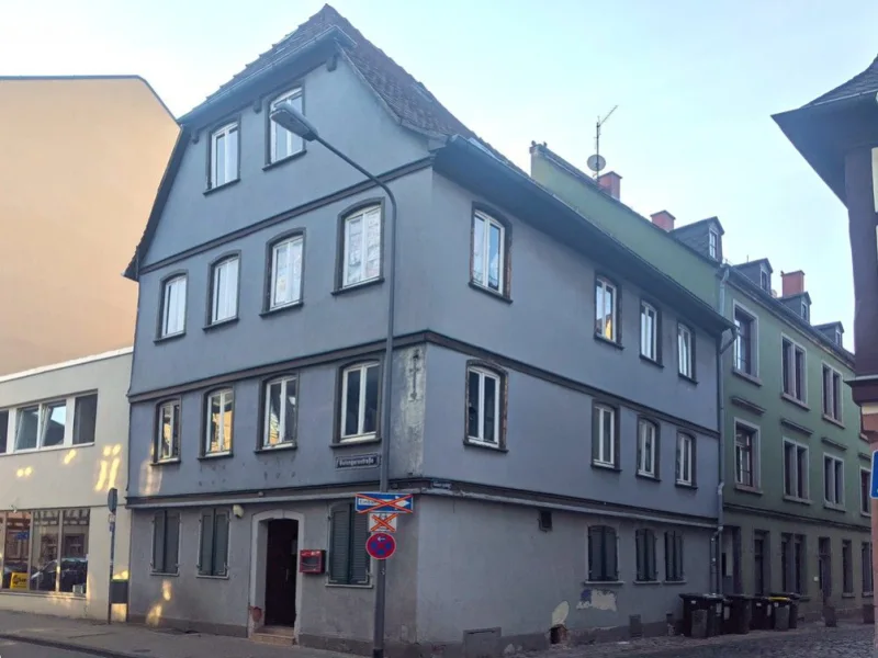 Außenansicht - Haus kaufen in Frankfurt - Kernsaniert + Denkmalschutzsanierung mit Sonder-Afa-Möglichkeit - MFH Paket in Frankfurt-Höchst