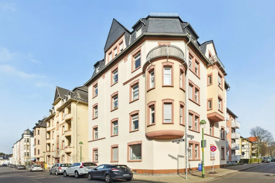 Außenansicht  - Wohnung kaufen in Frankfurt am Main - Schöne 2-Zimmer Altbauwohnung