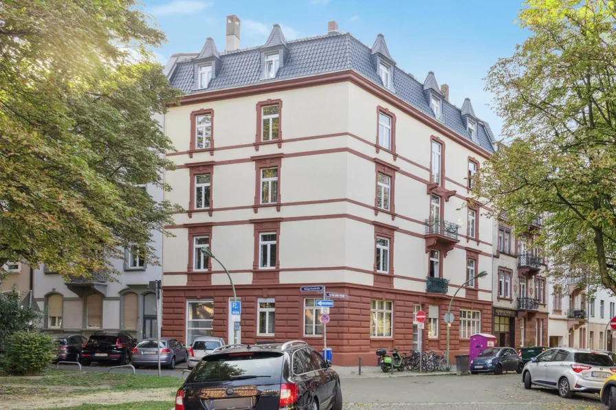 Außenansicht - Wohnung kaufen in Frankfurt - Gründerzeitvilla - vermietete 2-Zimmer Dachgeschosswohnung