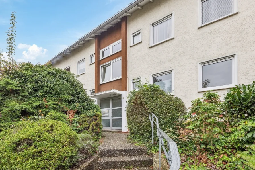 Außenansicht - Wohnung kaufen in Hofheim am Taunus - 4-Zimmerwohnung als solide Kapitalanlage – Ideales Investment in Hofheim