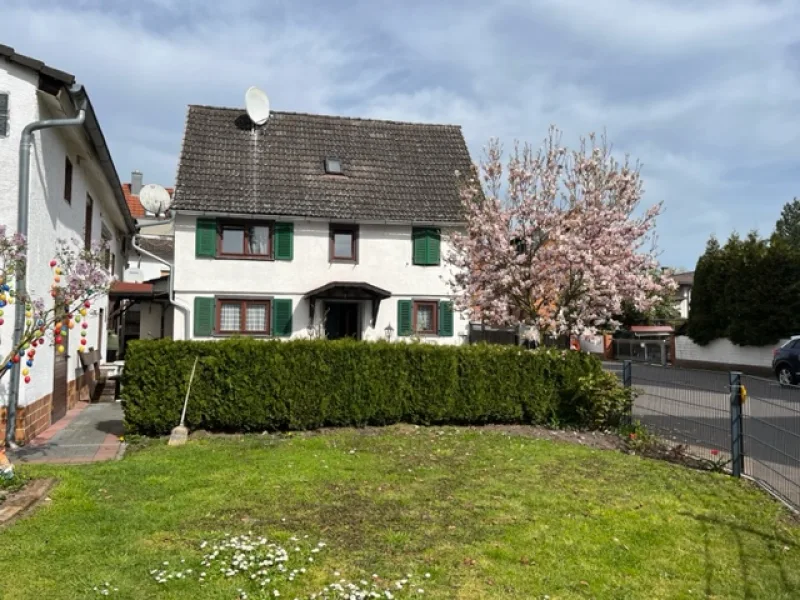 Außenansicht - Haus kaufen in Erlensee - Voll vermietetes Mehrfamilienhaus - ideal für Kapitalanleger!