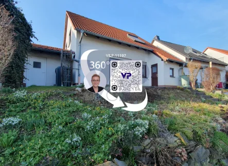 Rückansicht - Haus kaufen in Gera - PROVISIONSFREI*: Gemütliches Heim gefunden: Einziehen und Wohlfühlen leicht gemacht!