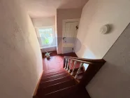 Treppenhaus Zugang Dachboden