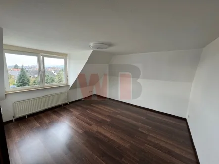 Wohnzimmer - Wohnung mieten in Kassel - schöne 2-Raum Dachgeschosswohnung im Fasanenhof