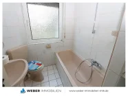 Badezimmer im Erdgeschoss