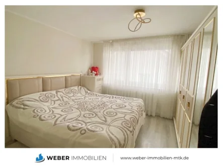 Schlafzimmer  - Wohnung mieten in Oestrich-Winkel - Gemütliche, gepflegte Wohnung mit Tageslicht-Bad und großem Balkon