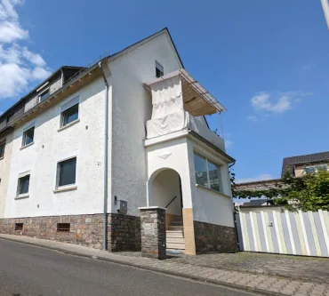 Bild1 - Haus kaufen in Oestrich-Winkel - Kapitalanlage - 3-Fam.-Haus in Oestrich-Winkel