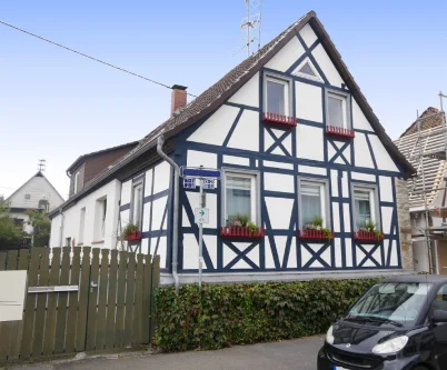 Bild1 - Haus kaufen in Wiesbaden - Kleinod - 1-Fam.-Fachwerkhaus in WI-Naurod