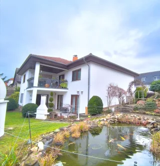 Nordwest Ansicht - Haus kaufen in Nackenheim - Fernblick und Wohnqualität