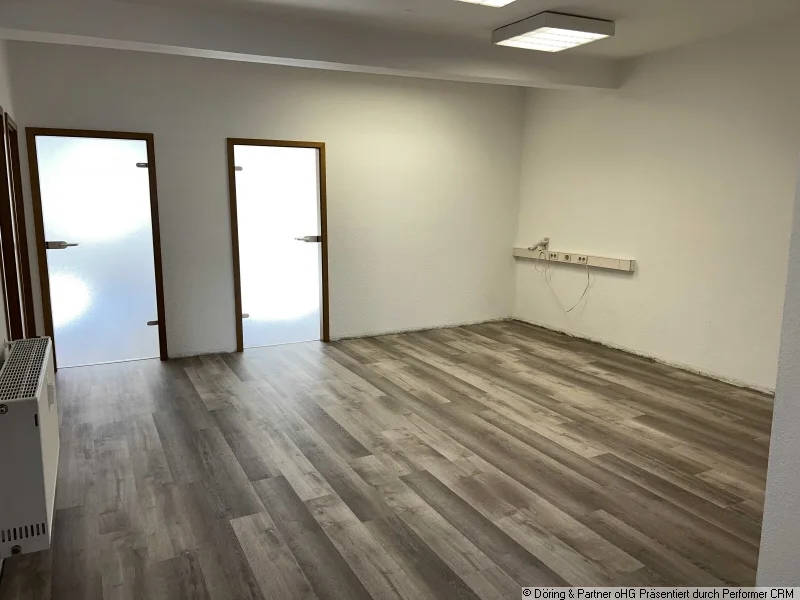 Empfang - Büro/Praxis mieten in Gera - Schöne Büroräume (ca. 105 m²) mit Lift in der Fußgängerzone von Gera!