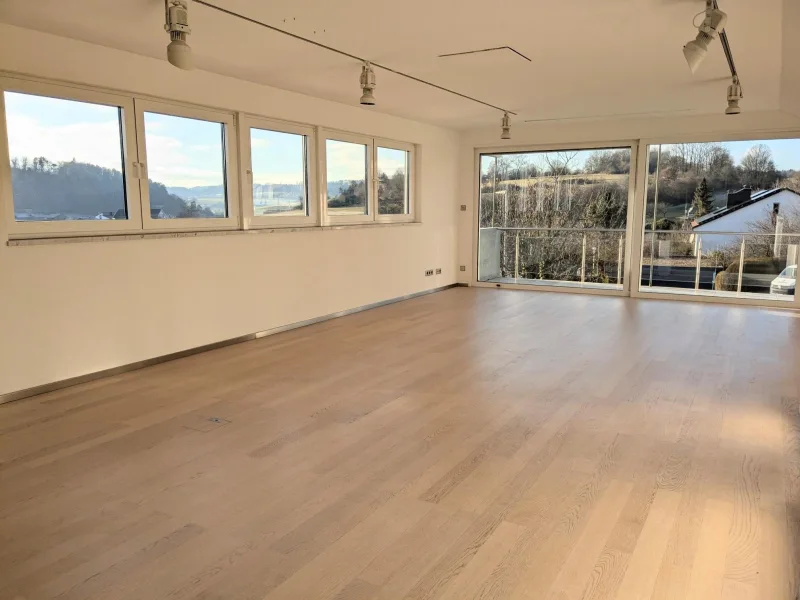  - Wohnung mieten in Aidlingen - Aidlingen-Dachtel: 125m² Loftähnliche 2-Zimmer DG-Whg. 