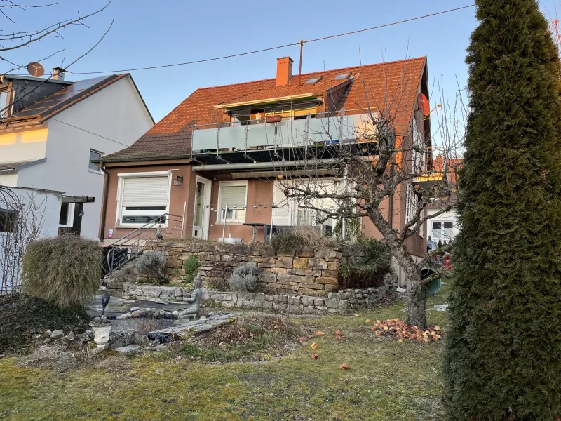  - Haus kaufen in Sindelfingen - Sindelfingen: 1-2-Familienhaus mit großem Potenzial 