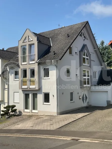 g1321703 - Haus kaufen in Goldbach - Familiendomizil -fertig zum Einzug- in Feldrandlage!