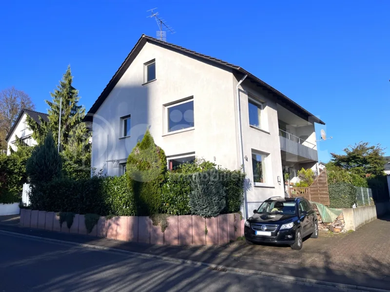 Außenaufnahme - Haus kaufen in Goldbach - Teilsaniertes 1-2 Familienhaus mit Gartenparadies!