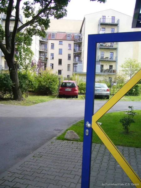 FF Invaliden Parkplatz (rote Wagen)