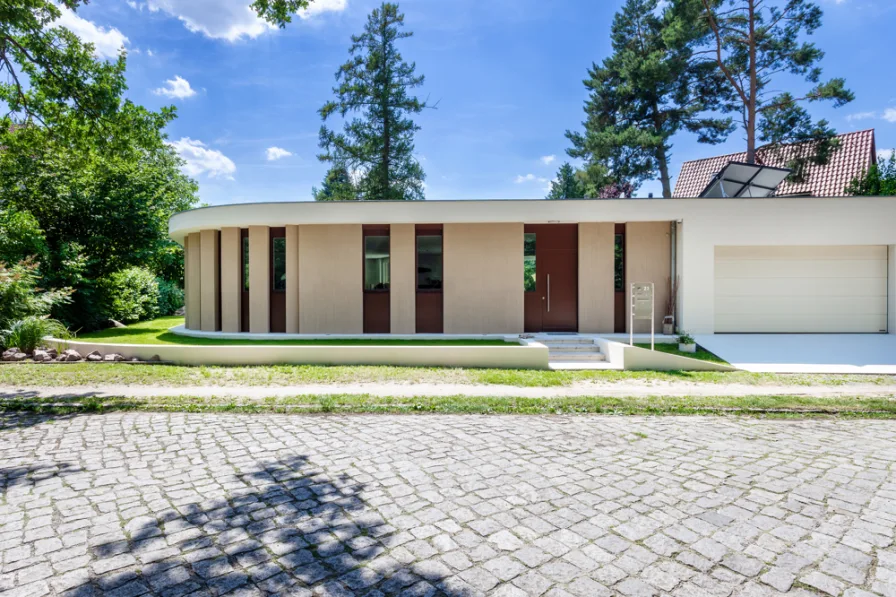  - Haus kaufen in Mahlow - *Exklusiver Bungalow: Modern, energieeffizient, barrierefrei*Architektenhaus an Berliner Stadtgrenze