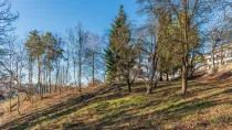 Blick von Süden hoch zum Plateau