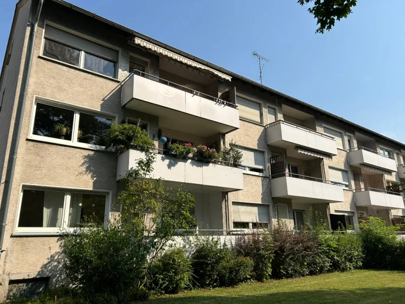 Rückansicht - Wohnung mieten in Arnsberg - Gemütliche Dachgeschosswohnung im Neheimer Binnerfeld