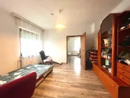 Durchgangszimmer Wohnung OG 1