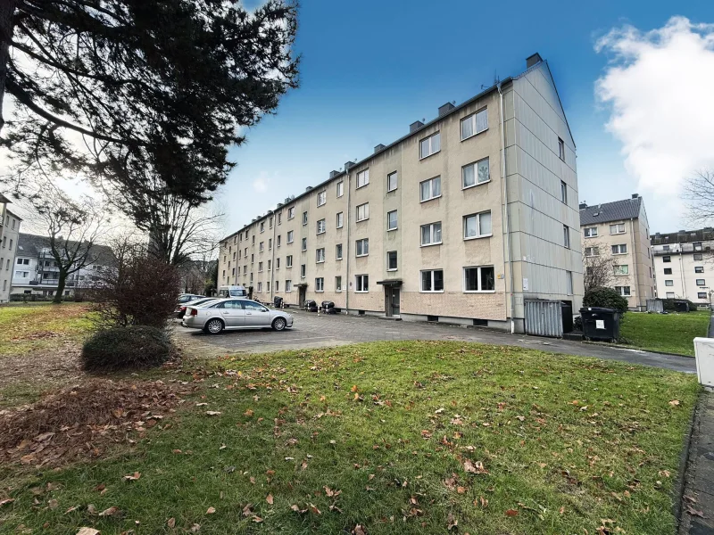 Titelbild - Wohnung kaufen in Düsseldorf - Bezugsfreie Erdgeschosswohnung in zentraler Lage von Düsseldorf/Mörsenbroich