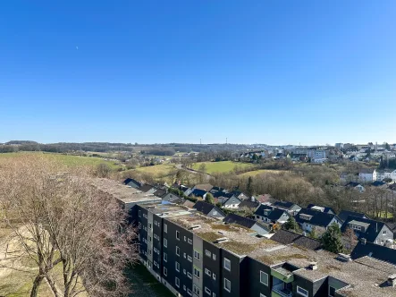 traumhafte Aussicht - Wohnung kaufen in Radevormwald - Ein Traum von Ausblick: Lichtdurchflutete Eigentumswohnung mit grüner Weitsicht