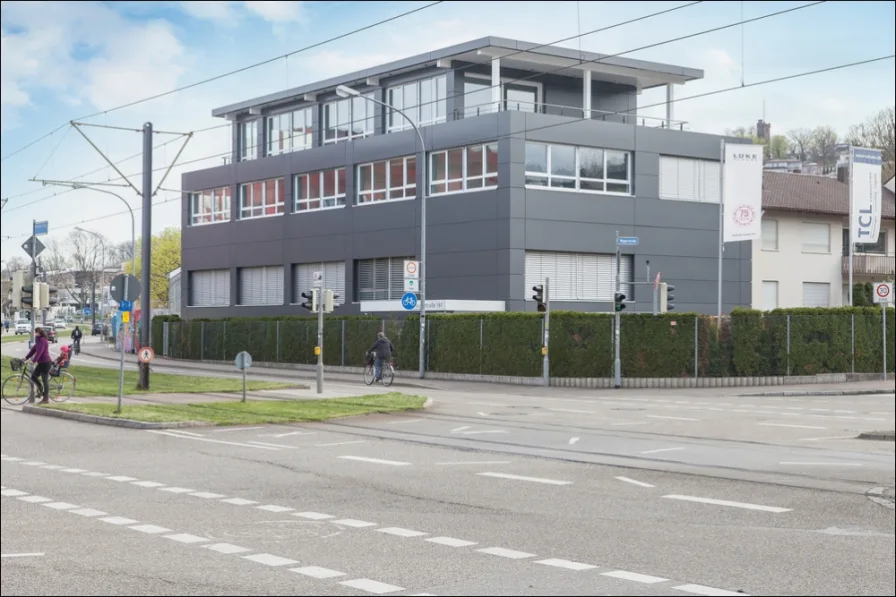 Außenansicht Merzhauser Straße - Büro/Praxis mieten in Freiburg - Freiburg - Merzhauser Straße: Exklusives Bürogebäude mit ca. 925 m² Mietfläche