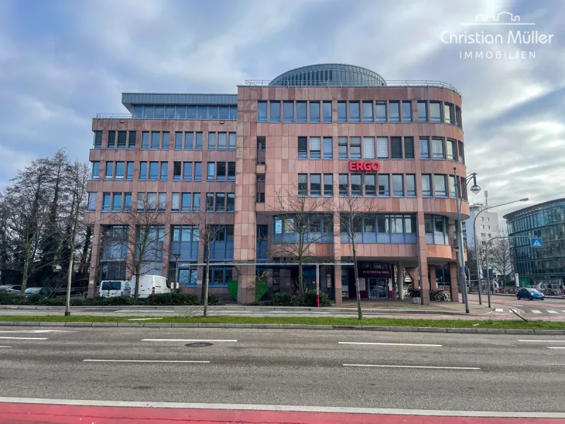  - Büro/Praxis mieten in Freiburg im Breisgau - Arbeiten im Victoria-Haus: Helle Büroräume auf 350 m²