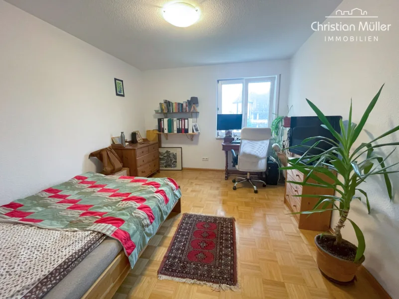 Erstes Schlafzimmer