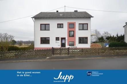 Senscheid - Haus kaufen in Senscheid - Großes Ein- / Zweifamilienwohnhaus in Dorfrandlage mit toller Aussicht, teilsaniert, Senscheid.