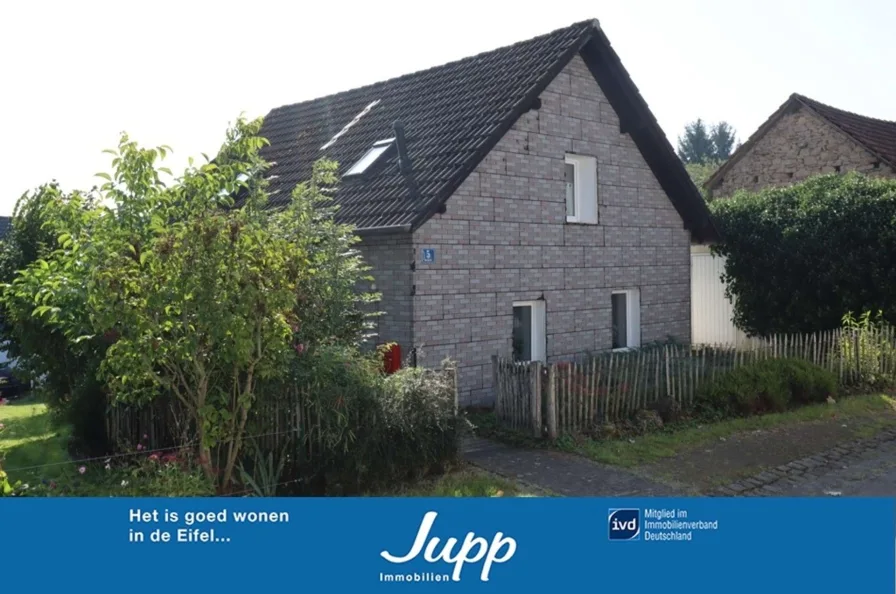 Feusdorf - Haus kaufen in Feusdorf - Schnuckeliges kleines Wohnhaus mit Garage und Garten, Feusdorf (24)