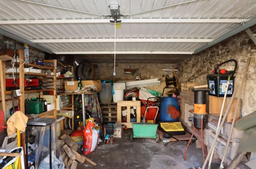 Scheune / Garage