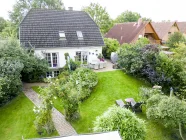 Garten mit  Terrasse