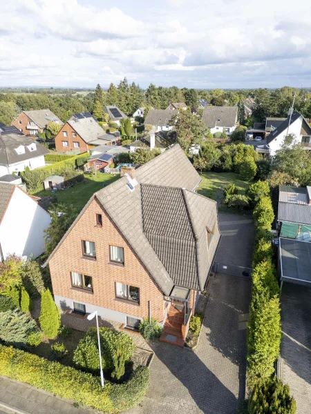 Luftbild 2 - Haus kaufen in Stelle - Einfamilienhaus mit großem Potenzial in ruhiger Lage von Stelle