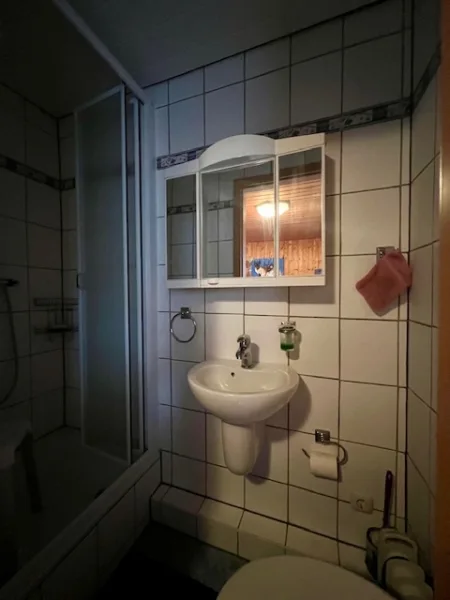 DG Bad en suite zu Zimmer 3