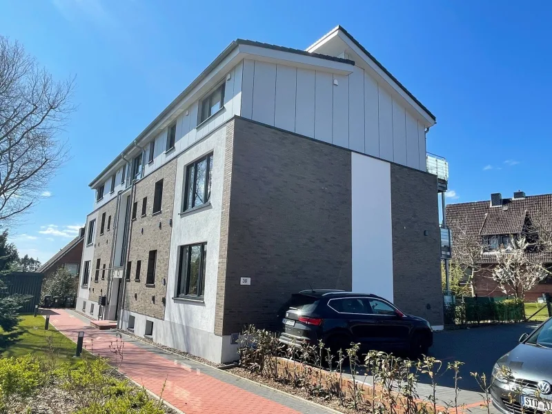 Ansicht - Wohnung mieten in Stade - Modernisierte 3-Zimmerwohnung mit Balkon