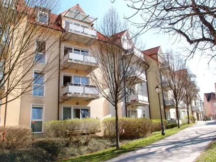 Haus - Wohnung mieten in Ansbach - 2-Zimmer Wohnung für Senioren im Betreuten Wohnen Carolinum