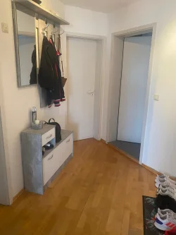 Flur - Wohnung mieten in Feuchtwangen - ***GEMÜTLICHE 3 ZIMMER WOHNUNG MIT EBK***